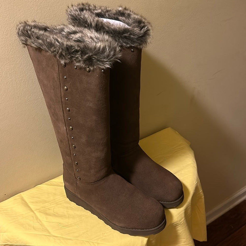 BEARPAW Dorothy Suede Brown Tall Boots Size 10 medium